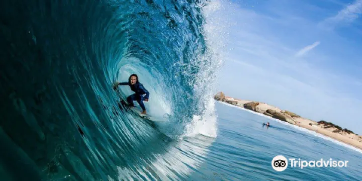 Alize Arnaud Surf School