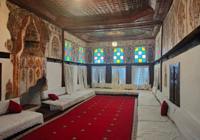 Zekate House