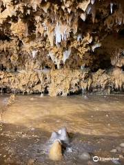 Grotte du Grand Roc