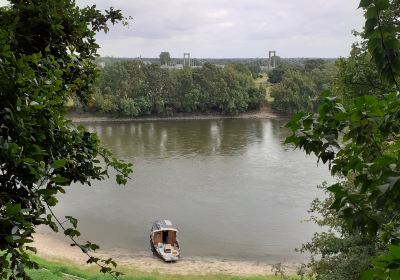 Esplanade du Mont Glonne