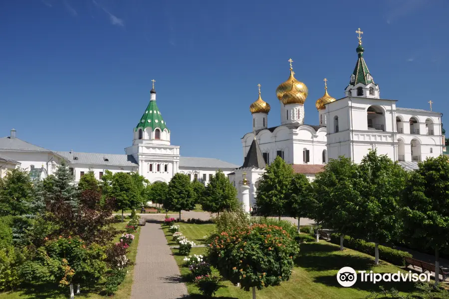 Свято-Троицкий Ипатьевский мужской монастырь города Костромы