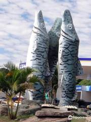 Peixe Cachara Monument