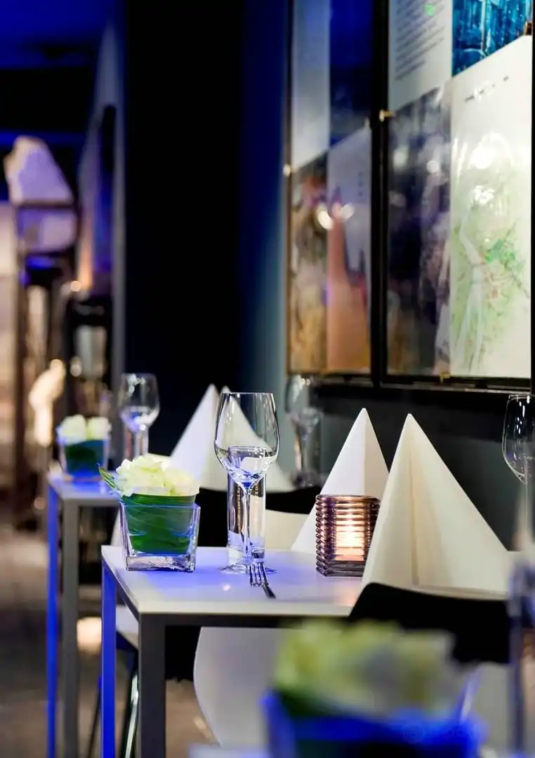 Hotels near Derlon Museum Cellar