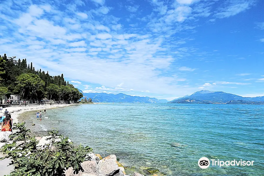 Spiaggia-Passeggiata delle Muse