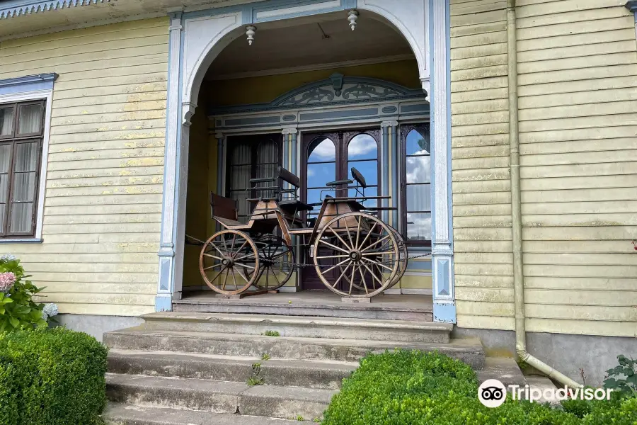 Museo Histórico y Antropológico Maurice van de Maele