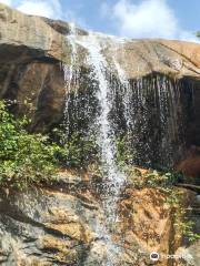 Jalagamparai Falls