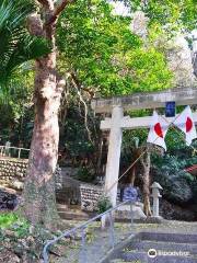 Sanekusanjiro Shrine