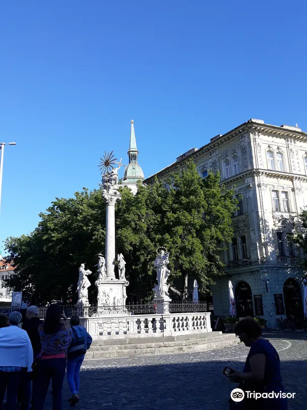 2_Holy Trinity Column