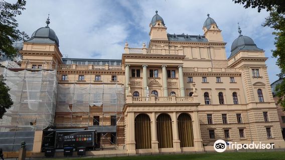 Mecklenburg State Theatre