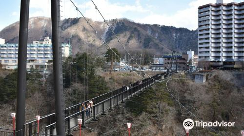 Kinutateiwaotsuri Bridge