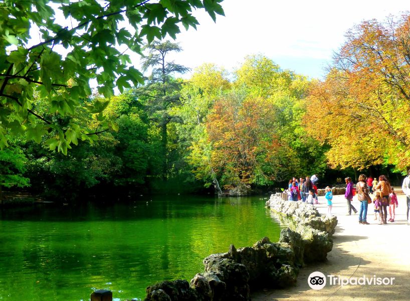 Flüge ${{cityDName}} Valladolid