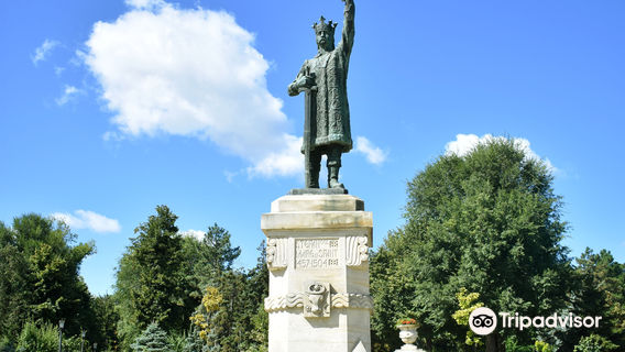 Stephen the Great Monument