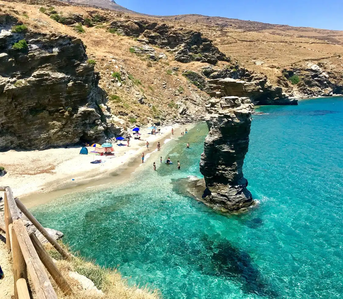 Hotels near Tis Grias to Pidima Beach