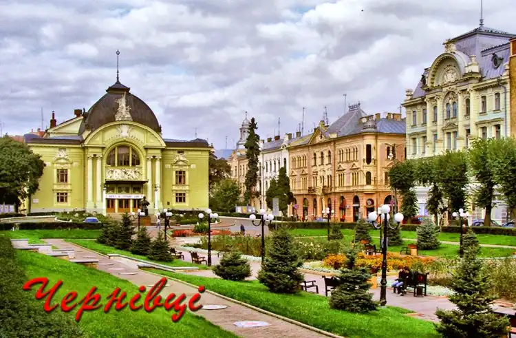 Hotels near General's House