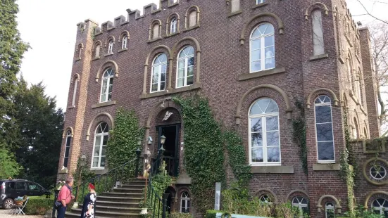 Kasteel Museum Villa Oeverberg
