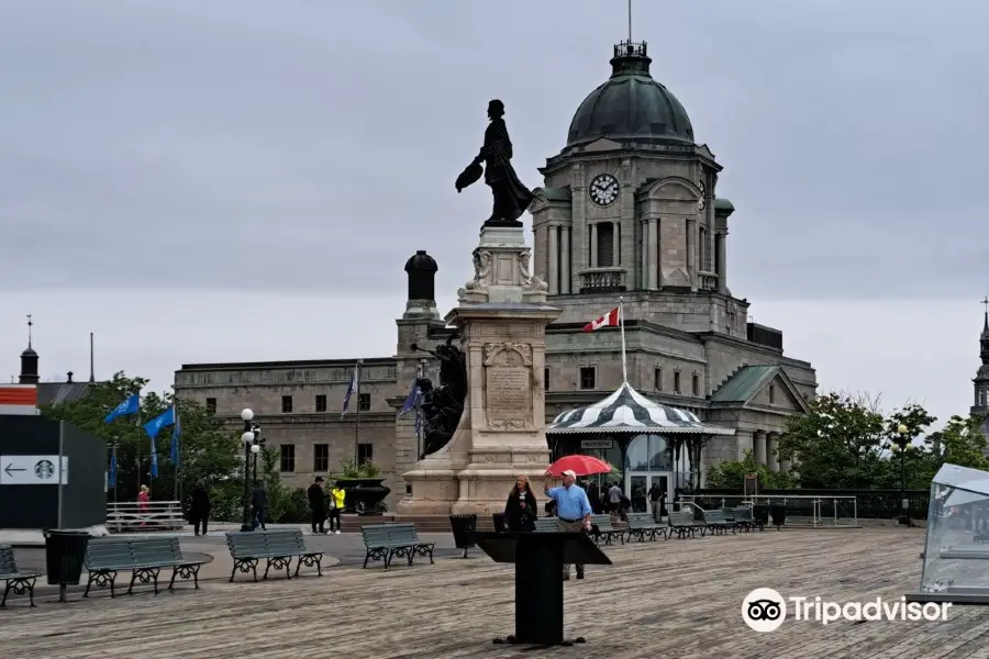 Monument Samuel-De Champlain