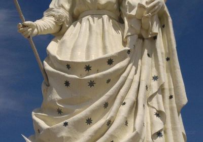 Monumento a la Virgen del Socavon