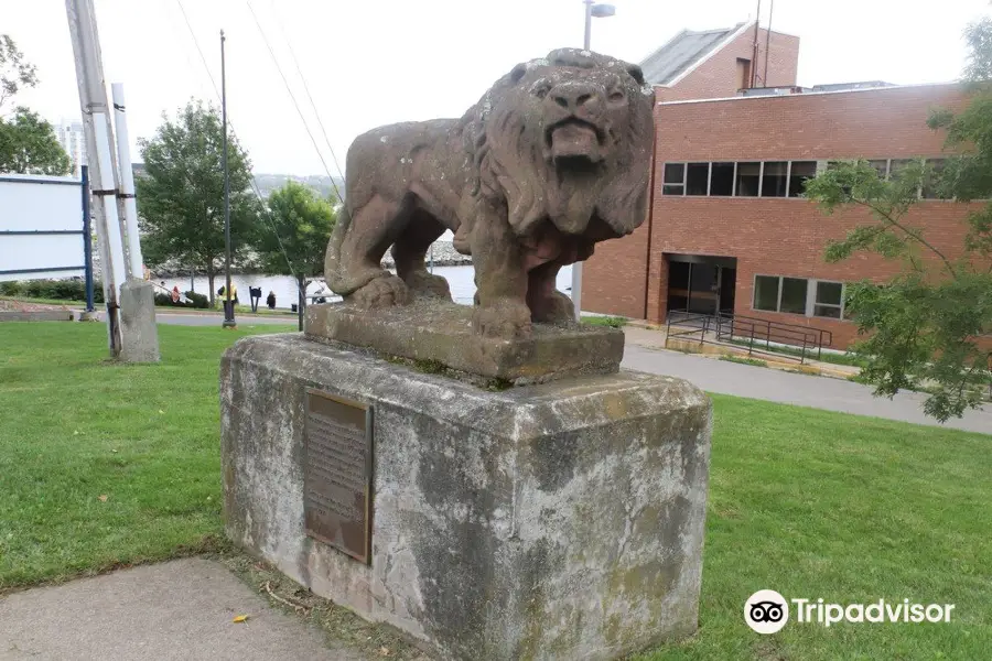 Lion Statue