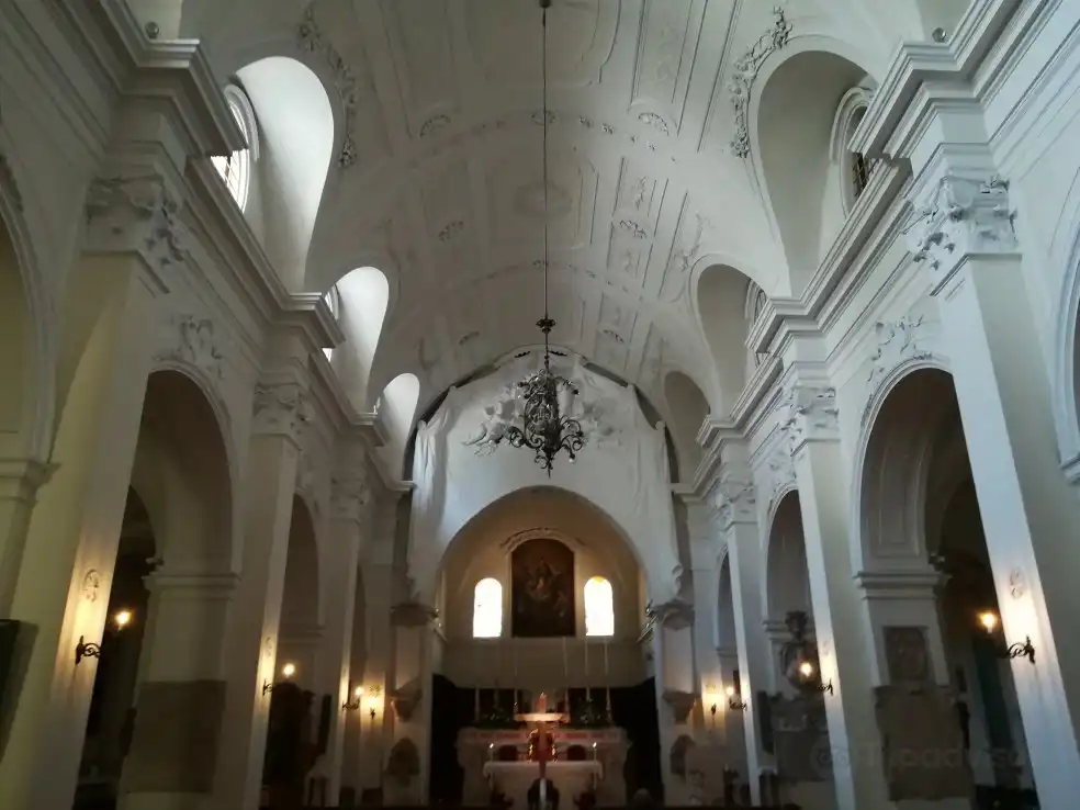 Hotels near Church of Saint Bernardine of Siena