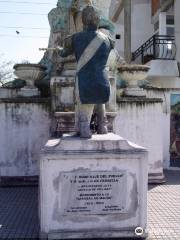 Monumento a la Bandera Macha