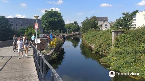 Riverside Walk