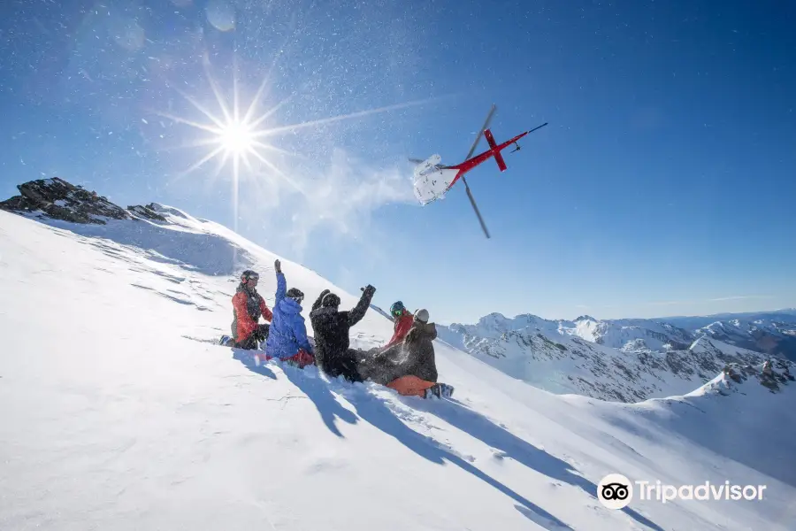 Harris Mountains Heli-Ski