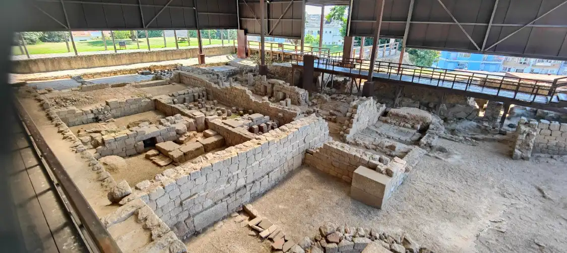 Hotel in zona Roman Thermae of Maximinus