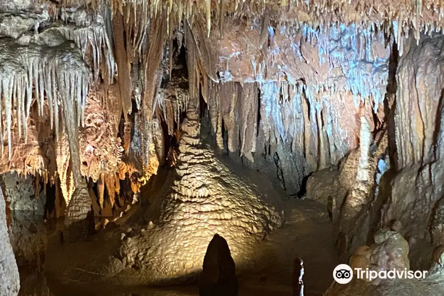 Baredin Cave