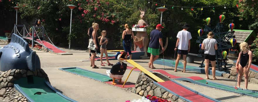 Thuroe Minigolf