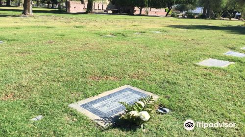 Frank Sinatra Gravesite