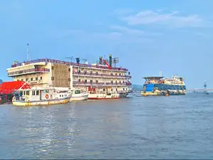 Mandovi River