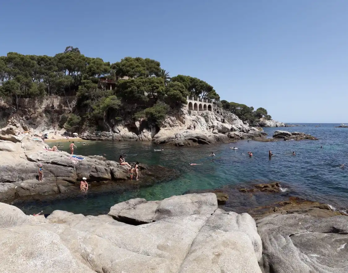 Hotels near Cala Rovira