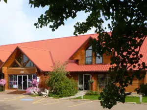 Mackenzie Crossroads Museum & Visitors Centre