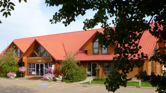 Mackenzie Crossroads Museum & Visitors Centre