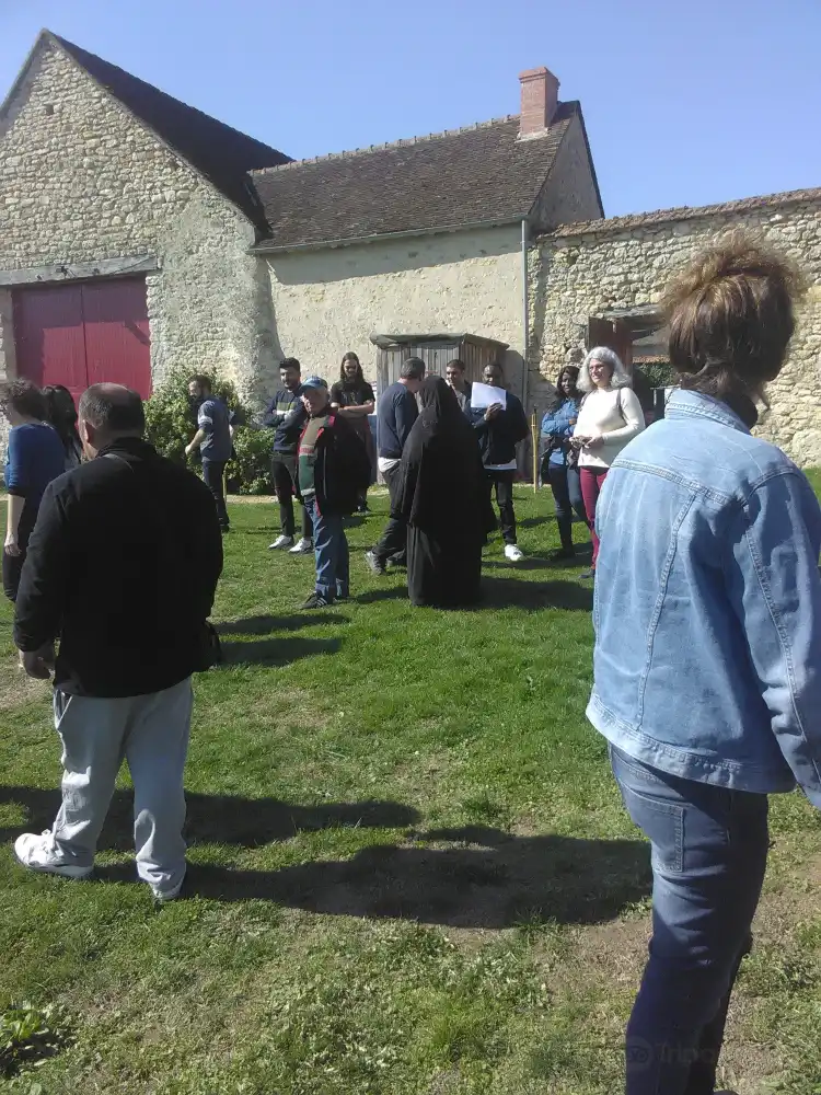 Hôtels à : La Neuville-sur-Essonne