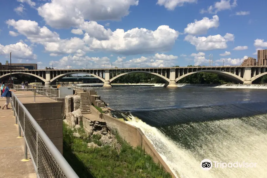 Upper Saint Anthony Falls Lock and Dam