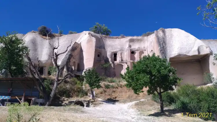 Hotels near Aynali Kilise