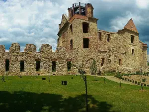 Ruiny Klasztoru Karmelitów Bosych