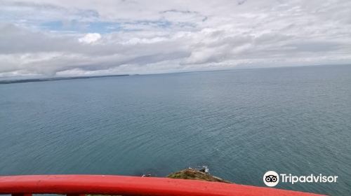 Ballycotton Lighthouse(Teach Solais Bhaile Choitín)