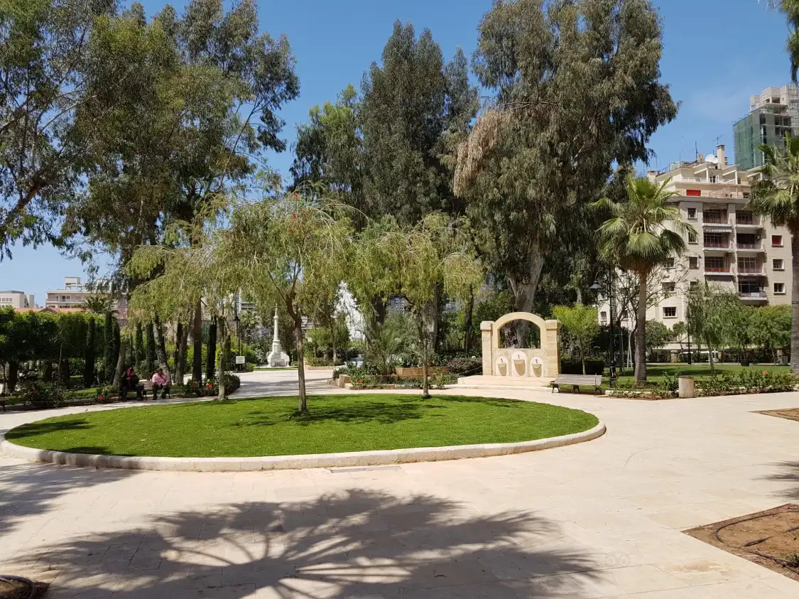 르네 모와와드 가든 주변 호텔