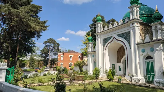 Shah Jahan Mosque