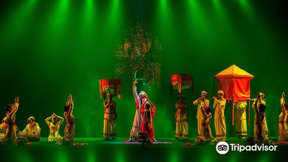 Fishermen Show Mui Ne