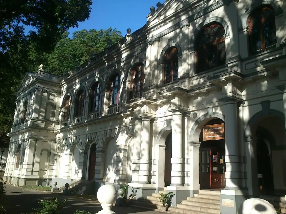 Hotel in zona World Buddhist Museum