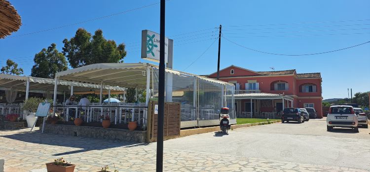 Limanakia Beach Bar