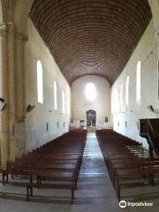 Abbaye Augustine de Fontaine le Comte
