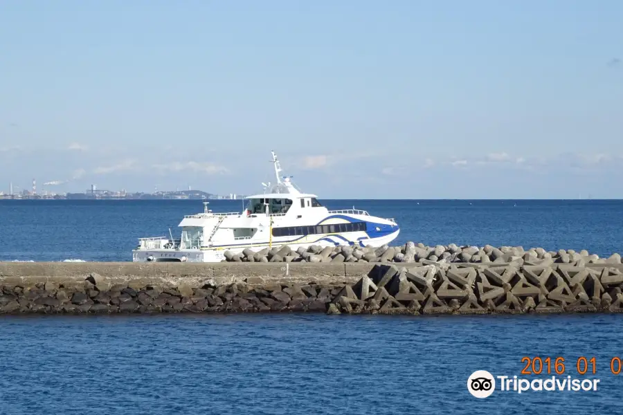 Tsu Yacht Harbor