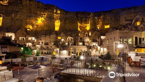 Ozkonak Underground City