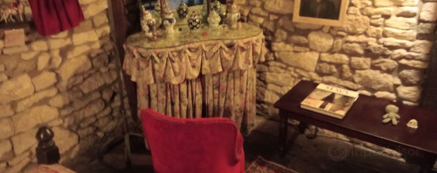 The Ancient Ram Inn (Advance Book only)