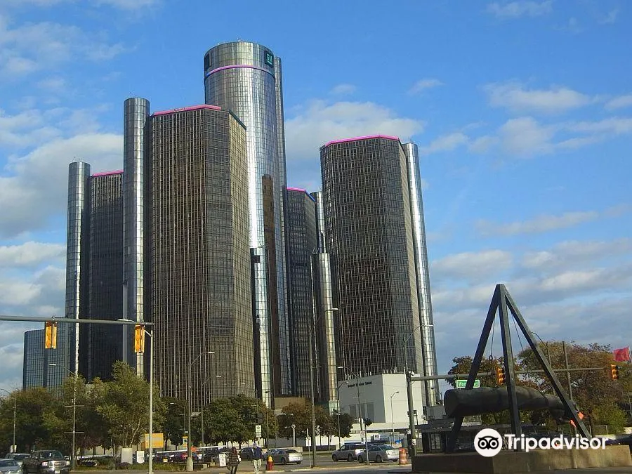 5_General Motors Renaissance Center