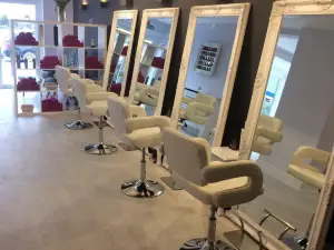 No 5 Hair & Beauty Lounge